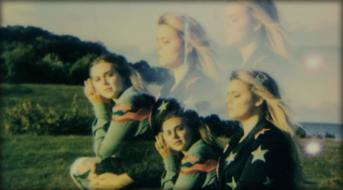 First Aid Kit Presenta Su Nuevo Sencillo: “Turning Onto You” First Aid Kit Presenta Su Nuevo Sencillo: “Turning Onto You”