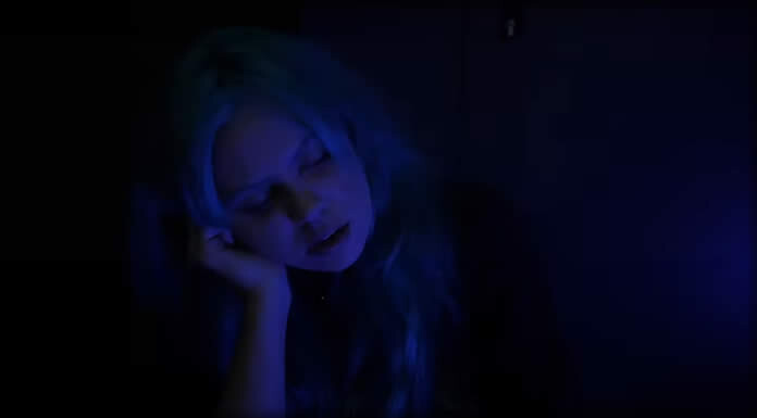 Kings Elliot Presenta Su Nuevo Sencillo Y Video: “Cry, Baby, Cry” Kings Elliot Presenta Su Nuevo Sencillo Y Video: "Cry, Baby, Cry"