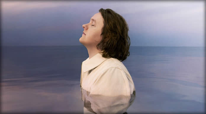 Lewis Capaldi Regresa Con Un Nuevo Sencillo Y Lyric Video: “Forget Me”