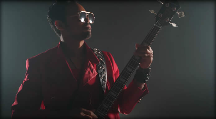 Mychael Gabriel Presenta Su Nuevo Sencillo Y Video: "Let There Be Light"