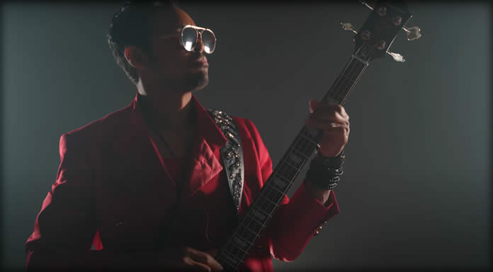 Mychael Gabriel Presenta Su Nuevo Sencillo Y Video: "Let There Be Light"