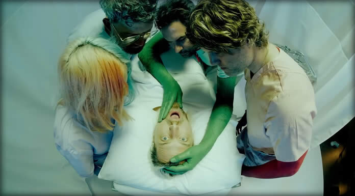 The Head And The Heart Estrena El Video Oficial De Su Sencillo: “Don’t Show Your Weakness”