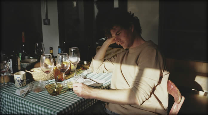 Vance Joy Presenta El Video Oficial De Su Sencillo: “Looking At Me Like That”