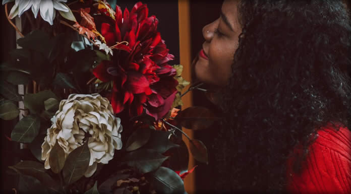 Yaniza Estrena Su Nuevo Sencillo Y Lyric Video: "Paris"