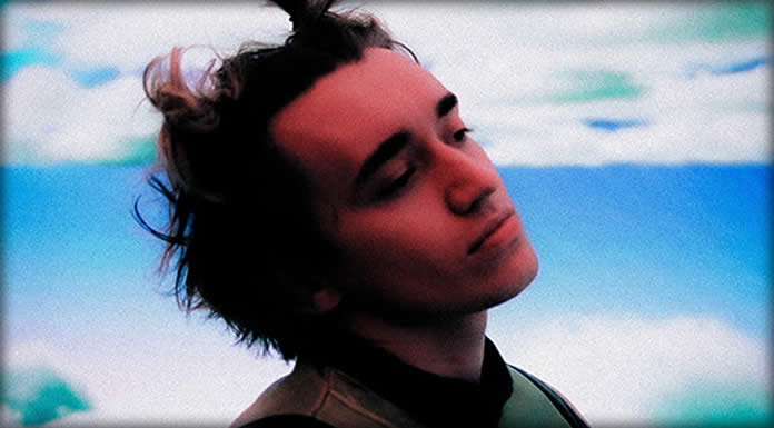 Barny Fletcher Estrena Su Nuevo Mixtape: "Jetpack" Y El Video Oficial Del Sencillo "Weakness"