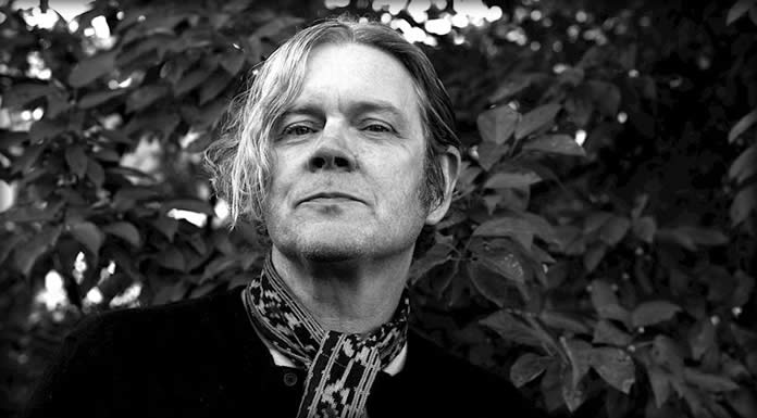 Chris Connelly Estrena Su Nuevo Sencillo Y Video: “Ripcord, Ripcord” Chris Connelly Estrena Su Nuevo Sencillo Y Video: "Ripcord, Ripcord"