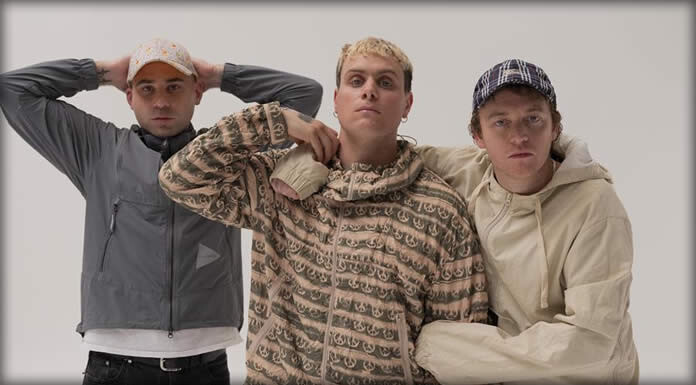 DMA’S Estrena Su Nuevo Sencillo Y Video: “Everybody’s Saying Thursday’s The Weekend” DMA’S Estrena Su Nuevo Sencillo Y Video: "Everybody’s Saying Thursday’s The Weekend"