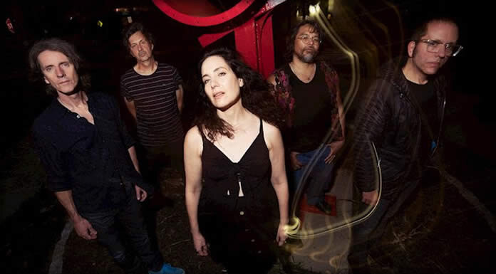 Elk City Presenta Su Nuevo Álbum: “Above The Water” Elk City Presenta Su Nuevo Álbum: "Above The Water"