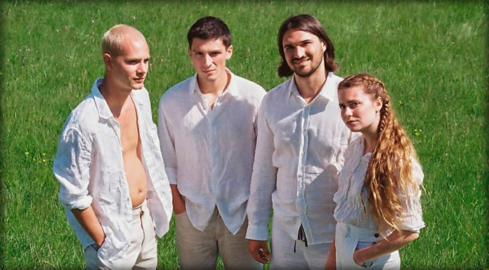 Eugenia Post Meridiem Regresa Con Un Nuevo Sencillo: “Around My Neck” Eugenia Post Meridiem Regresa Con Un Nuevo Sencillo: "Around My Neck"