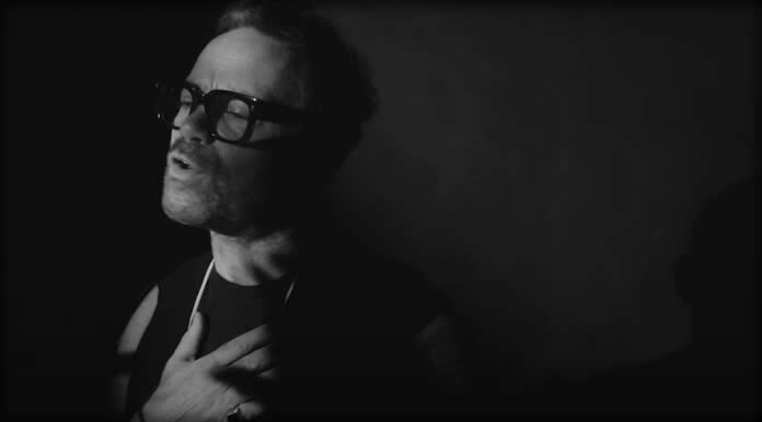 Ewan MacFarlane Presenta Su Nuevo Sencillo Y Video: “Milk” Ewan MacFarlane Presenta Su Nuevo Sencillo Y Video: "Milk"