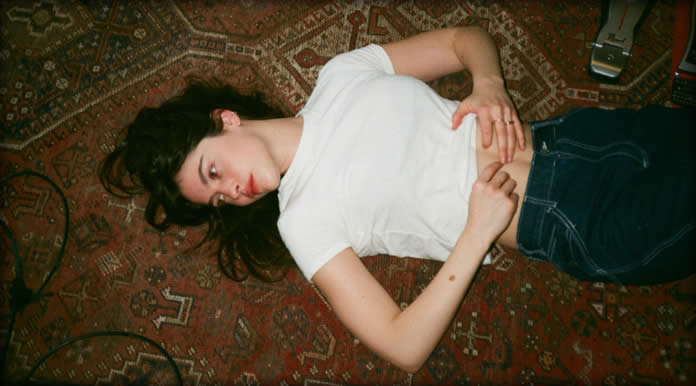 Gracie Abrams Estrena Su Nuevo Sencillo: “Difficult” Gracie Abrams Estrena Su Nuevo Sencillo: "Difficult"