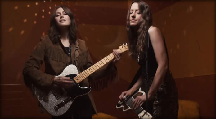 Larkin Poe Presenta Su Nuevo Sencillo Y Video: “Strike Gold”