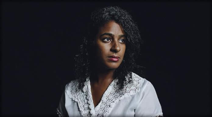 Leyla Mccalla Comparte Su Reciente Presentación Dentro De La Serie Npr Tiny Desk