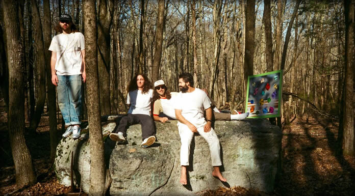 Turnover Estrena Su Nuevo Sencillo: “Tears Of Change” Turnover Estrena Su Nuevo Sencillo: "Tears Of Change"