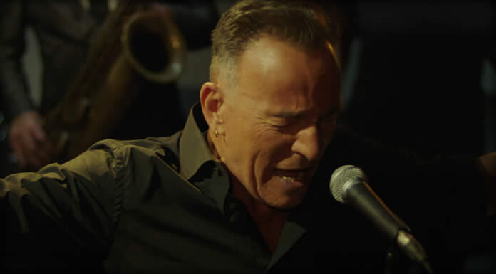 Bruce Springsteen Lanza Su Nuevo Álbum: “Only The Strong Survive” Y El Video De “Turn Back The Hands Of Time” Bruce Springsteen Lanza Su Nuevo Álbum: "Only The Strong Survive" Y El Video De "Turn Back The Hands Of Time"