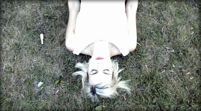 Cots Presenta Su Nuevo Sencillo Y Video: “Moonlit Building”