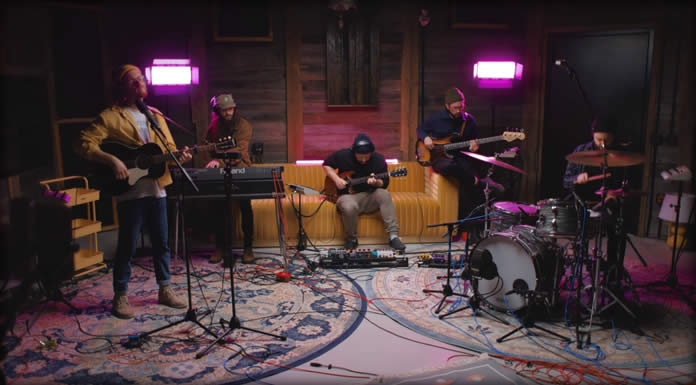Field Guide Comparte Set De Videos En Vivo: "Worst Of Ways" + "You Could Be Free" + "For Sure"