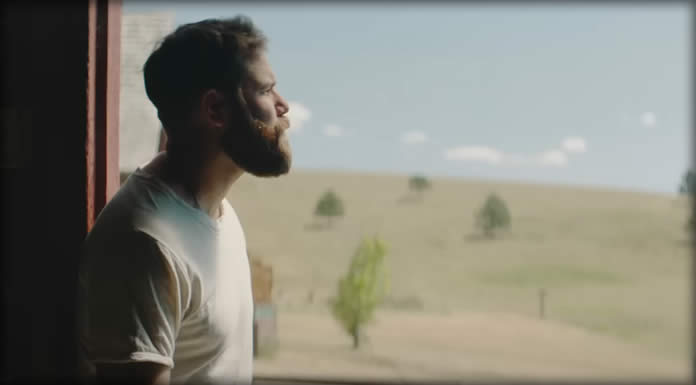 Jordan Davis Presenta Su Nuevo Sencillo Y Lyric Video: “Part Of It”