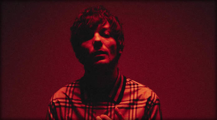Louis Tomlinson Lanza Su Nuevo Sencillo Y Lyric Video: "Silver Tongues"