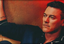 Luke Evans Lanza Su Nuevo Álbum: "A Song For You" Y El Video Oficial De "Bridge Over Troubled Water"