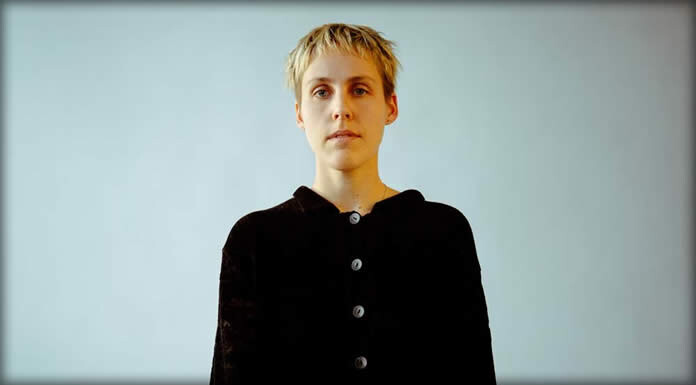 Lune Très Belle Estrena Su Nuevo Sencillo: “Mona”