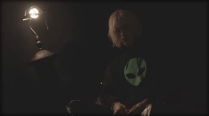 Machine Gun Kelly Presenta Su Nuevo Sencillo Y Video: “Taurus” Ft. Naomi Wild Machine Gun Kelly Presenta Su Nuevo Sencillo Y Video: "Taurus" Ft. Naomi Wild