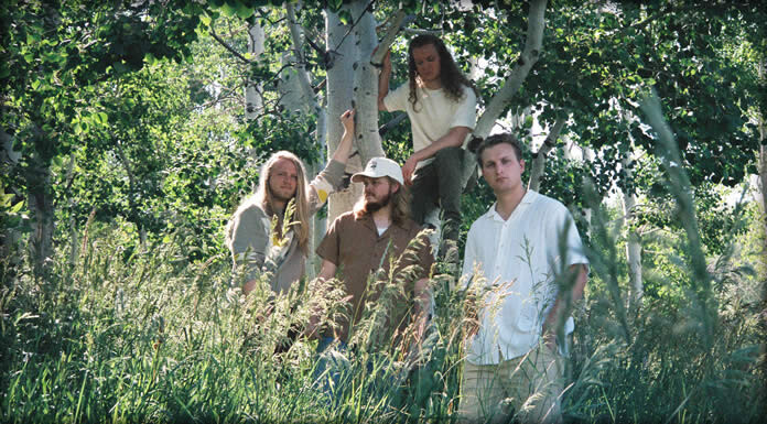 Roseburg Estrena Su Nuevo Sencillo Y Video: “Alice” Roseburg Estrena Su Nuevo Sencillo Y Video: "Alice"