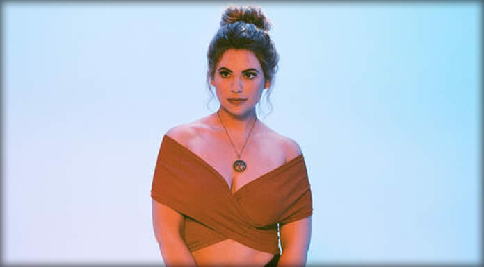 Bri Oglu Lanza Su EP Debut: “Somewhere Else” Bri Oglu Lanza Su EP Debut: "Somewhere Else"