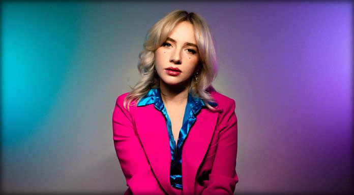 Evangeline Gentle Presenta Su Nuevo Sencillo Y Video: “Gay Bar”