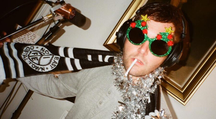 LIFE Comparte Su Versión Del Clásico Navideño: "Jingle Bells" (LIFEmas)