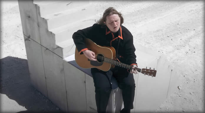 Lewis Capaldi Presenta Su Nuevo Sencillo Y Video Acústico: “Pointless”
