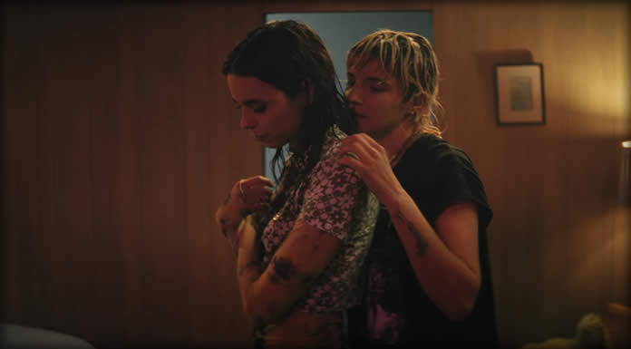 Caroline Rose Presenta Su Nuevo Sencillo Y Video: "Miami"
