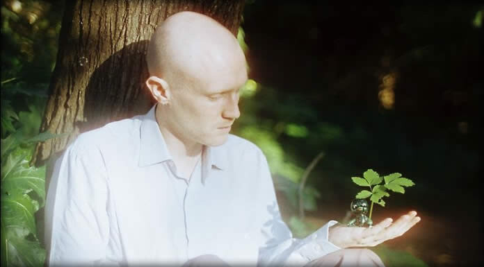 Frog Of Earth Presenta Su Nuevo Sencillo: "Heard Upwards"