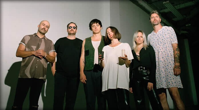 July Talk Lanza Su Nuevo Álbum: “Remember Never Before” Y El Lyric Video De “When You Stop” July Talk Lanza Su Nuevo Álbum: "Remember Never Before" Y El Lyric Video De "When You Stop"