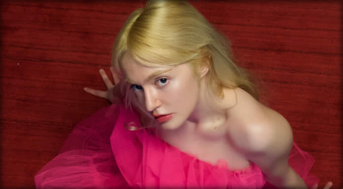 Sophia Marie Presenta Su Nuevo Sencillo: “Could I Be Your Muse?” Sophia Marie Presenta Su Nuevo Sencillo: "Could I Be Your Muse?"