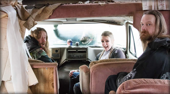 Squidhammer Presenta Su Nuevo Sencillo Y Video: “Drowning In Flames” Ft. Kyle Fawley