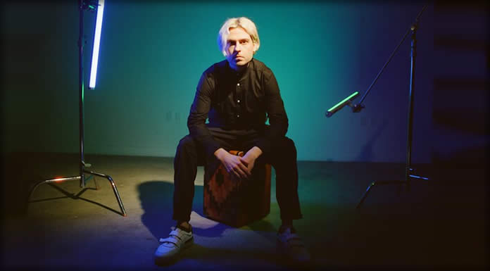 Tomsy Presenta Su Nuevo Sencillo: "Night Moves"