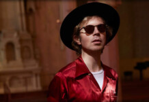 Beck Presenta Su Nuevo Sencillo: “Thinking About You”