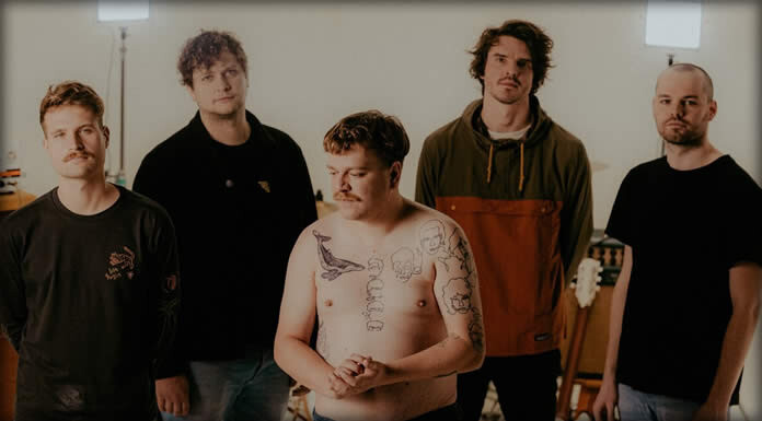 Captain Kaiser Presenta Su Nuevo Sencillo Y Video: “Drive” Captain Kaiser Presenta Su Nuevo Sencillo Y Video: "Drive"