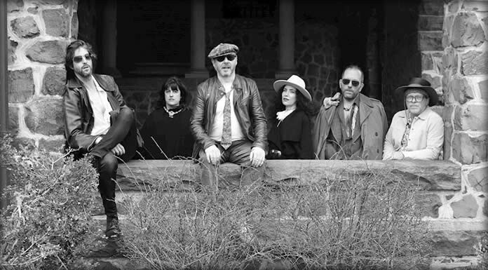 Gramercy Arms Presenta Su Nuevo Álbum: “Deleted Scenes” Gramercy Arms Presenta Su Nuevo Álbum: "Deleted Scene"