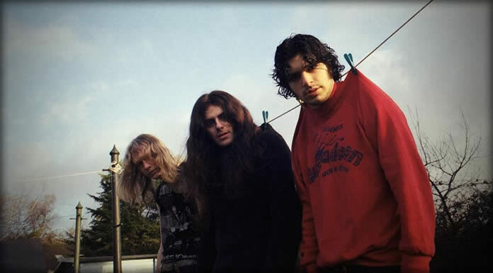 Island Of Love Presenta Su Nuevo Doble Sencillo En Video: “Grow/Blues 2000” Island Of Love Presenta Su Nuevo Doble Sencillo En Video: "Grow/Blues 2000"