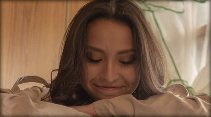 Katherin Chin Presenta Su Nuevo Sencillo Y Video: "Este Amor"