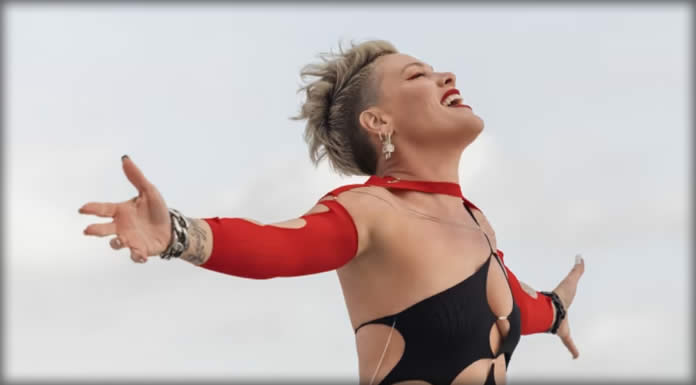P!NK Presenta Su Nuevo Sencillo Y Video: "Trustfall"