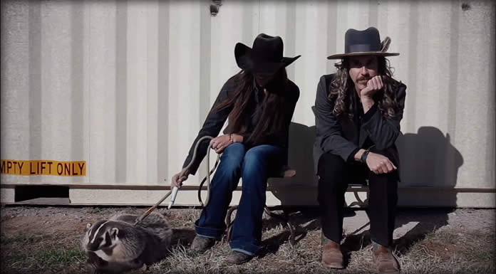Ryan Hamilton Presenta Su Nuevo Sencillo Y Video: “A$$hole” Ryan Hamilton Presenta Su Nuevo Sencillo Y Video: "A$$hole"