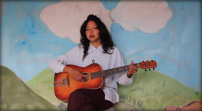 Shana Cleveland Presenta Su Nuevo Sencillo Y Video: “Walking Through Morning Dew” Shana Cleveland Presenta Su Nuevo Sencillo Y Video: "Walking Through Morning Dew"