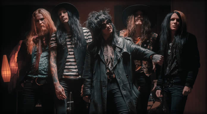 Trench Dogs Presenta Su Nuevo Sencillo Y Video: "Maroon"
