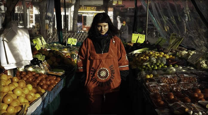 Æ Mak Presenta Su Nuevo Sencillo Y Video: “Shimmer Boy” Æ Mak Presenta Su Nuevo Sencillo Y Video: "Shimmer Boy"