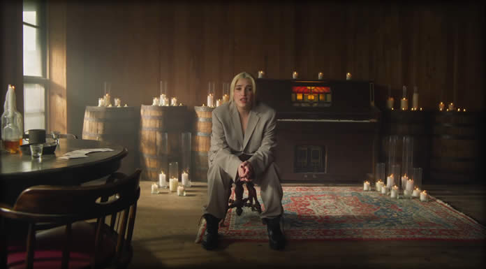 Elena Rose Presenta Su Nuevo Sencillo Y Video: “El Hombre” Elena Rose Presenta Su Nuevo Sencillo Y Video: "El Hombre"