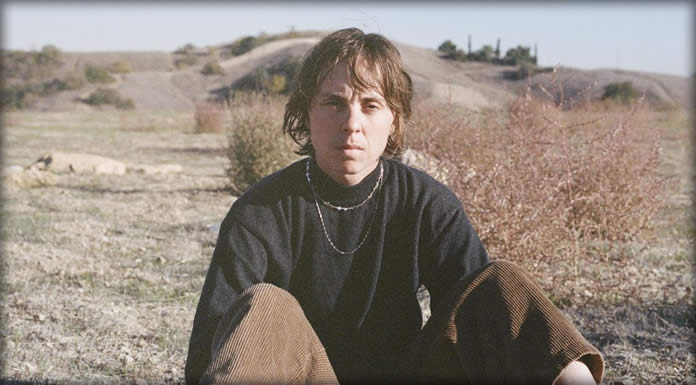Hand Habits Presenta Su Nuevo Sencillo Y Lyric Video: "Something Wrong"