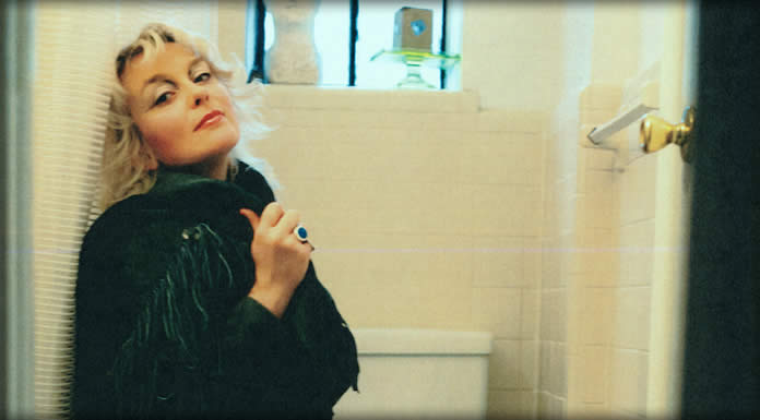 Mega Bog Presenta Su Nuevo Sencillo Y Video: “Love Is” Mega Bog Presenta Su Nuevo Sencillo Y Video: "Love Is"